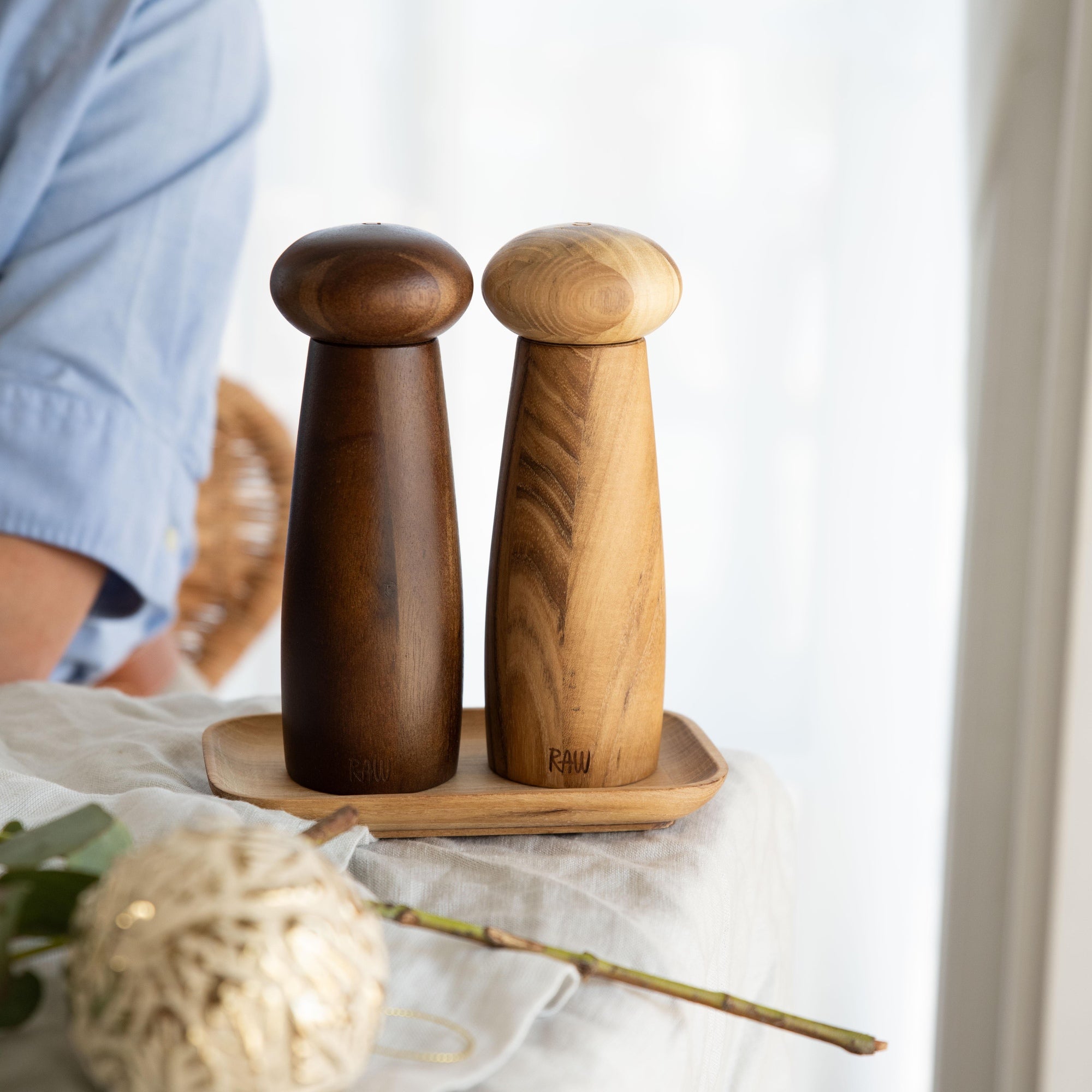 RAW Teak grinder set with tray 3 pieces | Mix