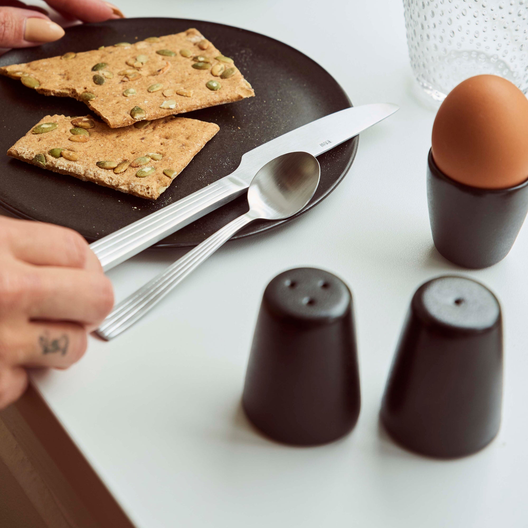 RAW salt and pepper set 2 pieces | Titanium Black