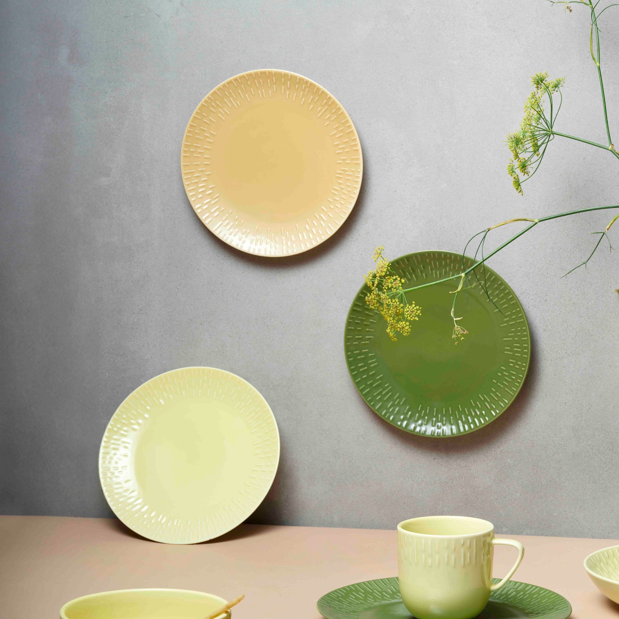 Confetti lunch plate | Olive
