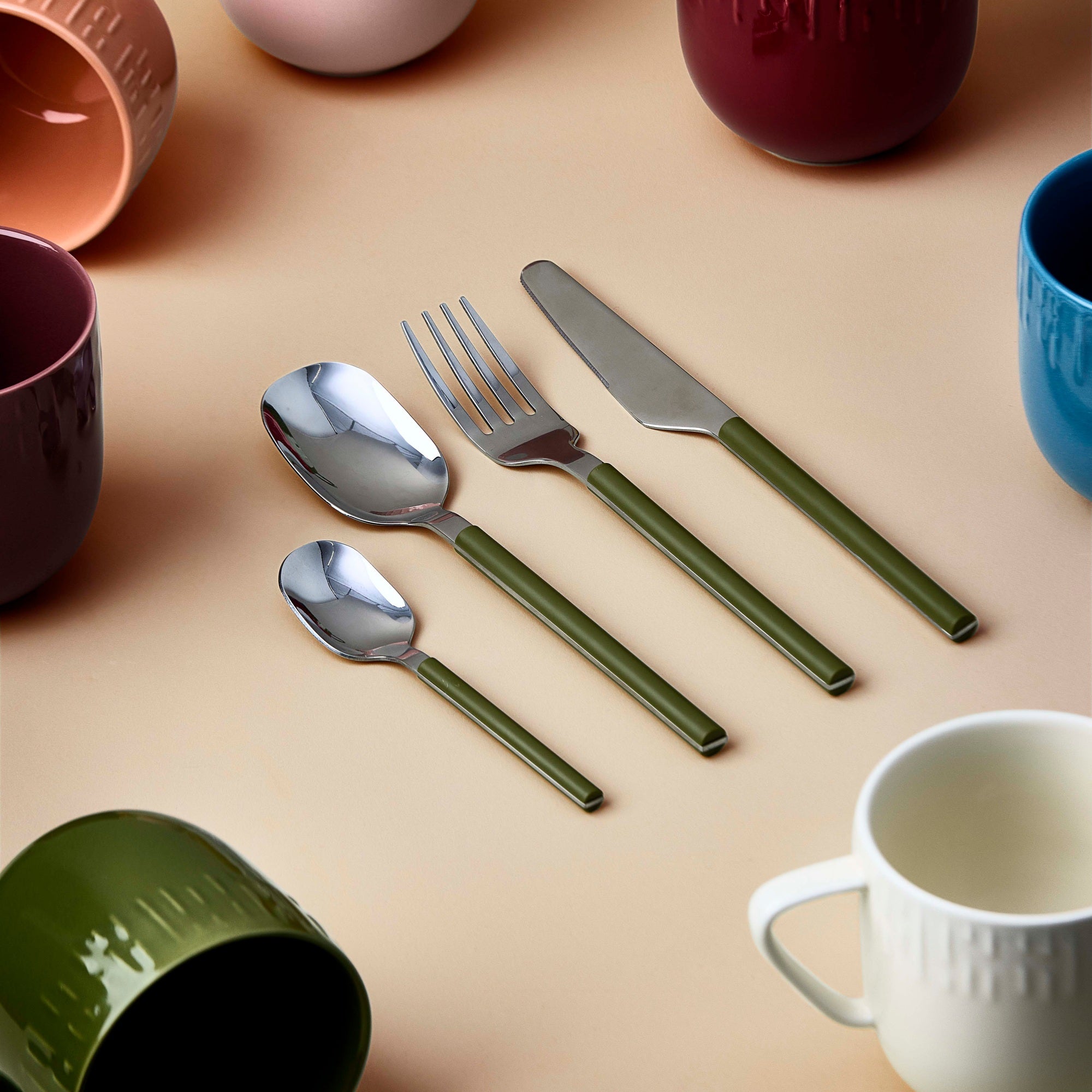 Conteffi 16 piece cutlery | Olive