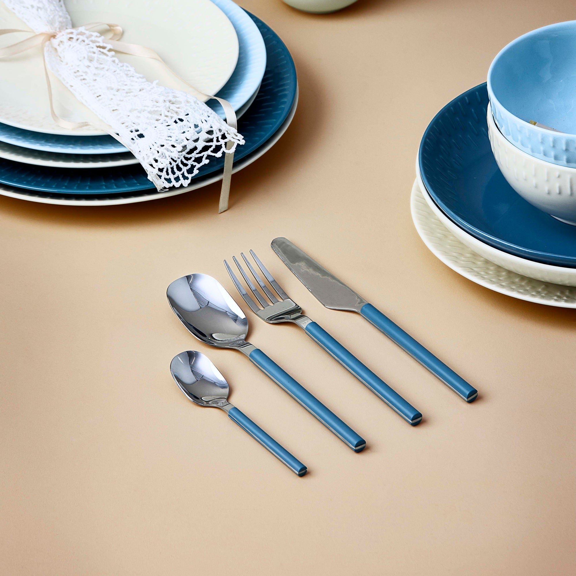 Conteffi 16 piece cutlery | Blueberry