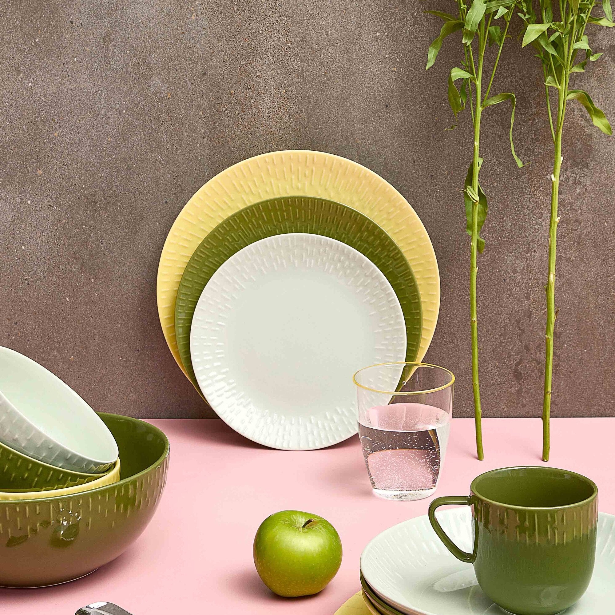 Confetti dinner plate | Lemon