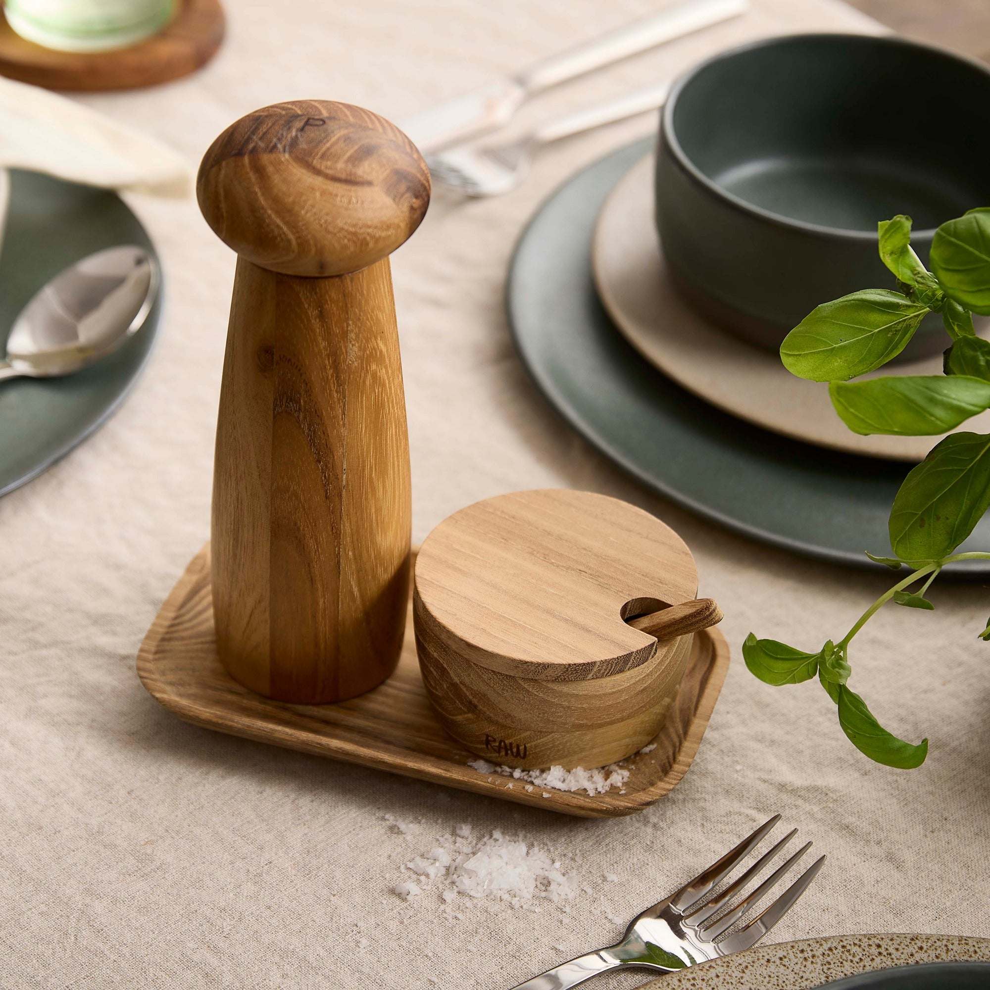 RAW Teak pepper grinder set with tray and salt jar | Neutral