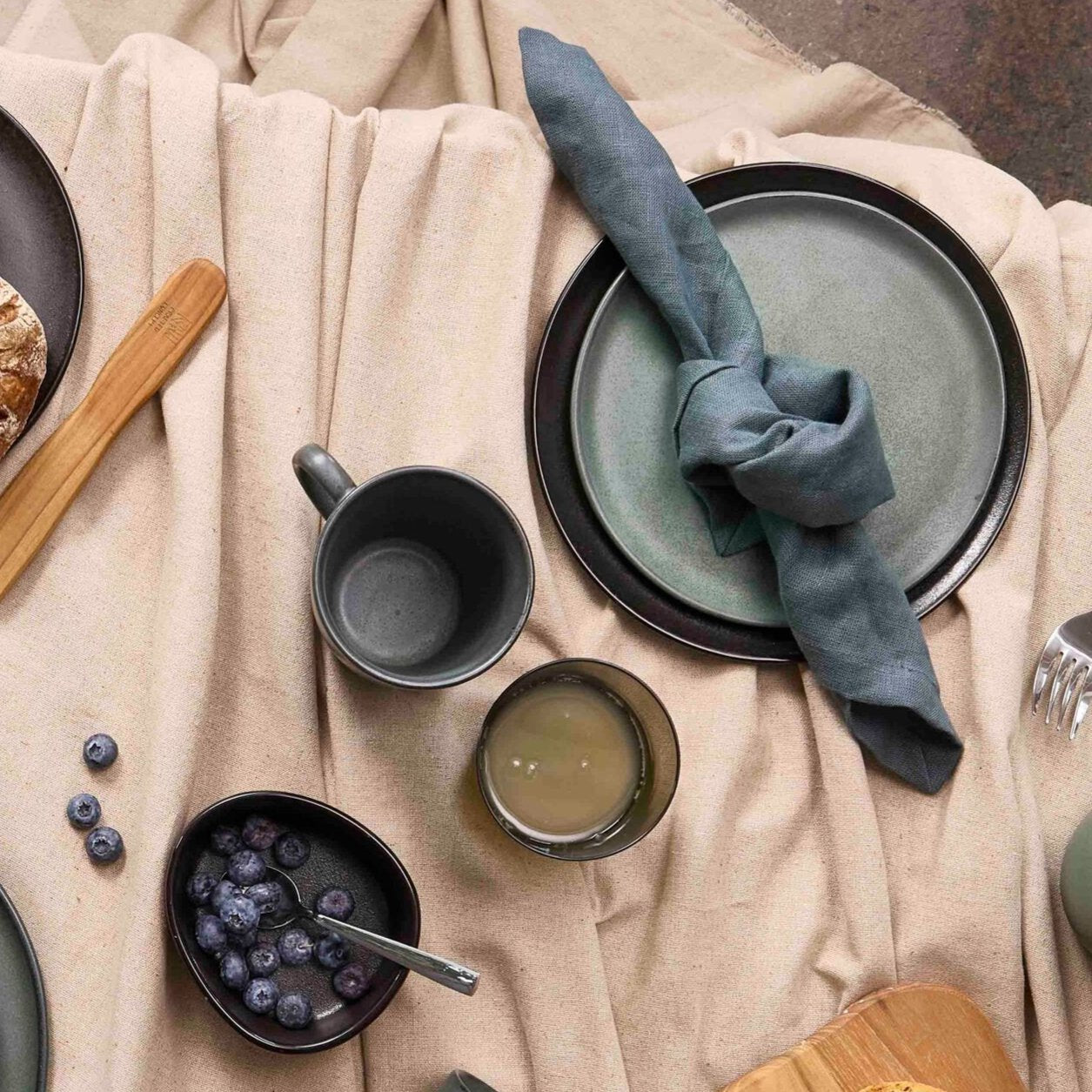 RAW lunch plate | Titanium Black