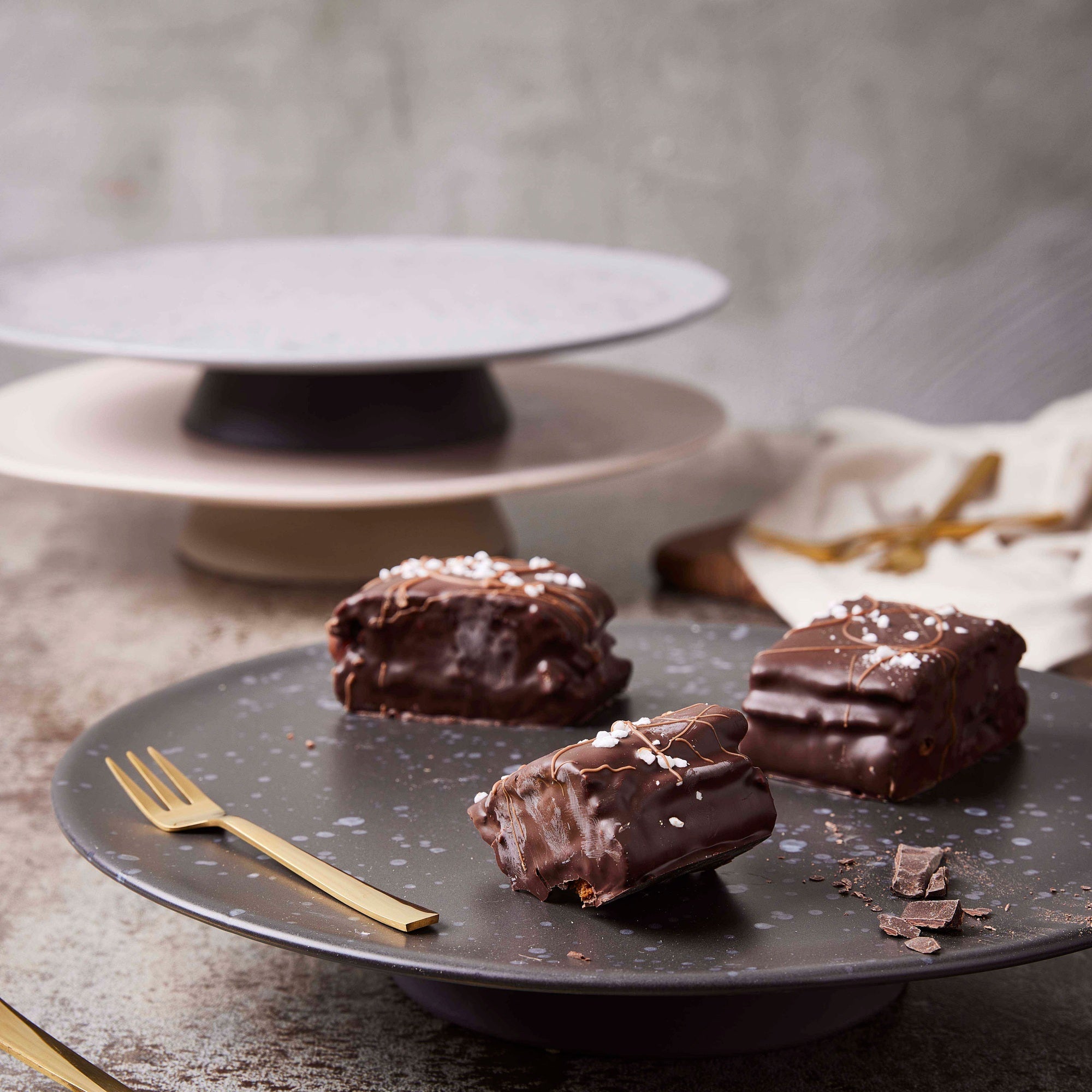 RAW cake stand | Nordic Nude