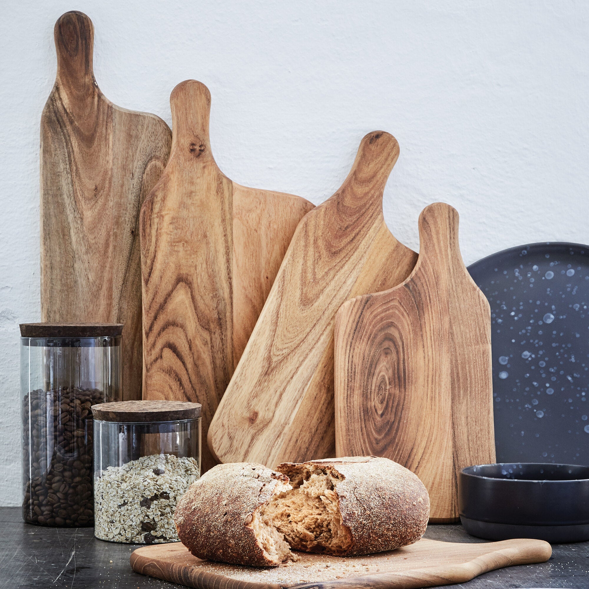 RAW Teak cutting board 43 cm | Natural