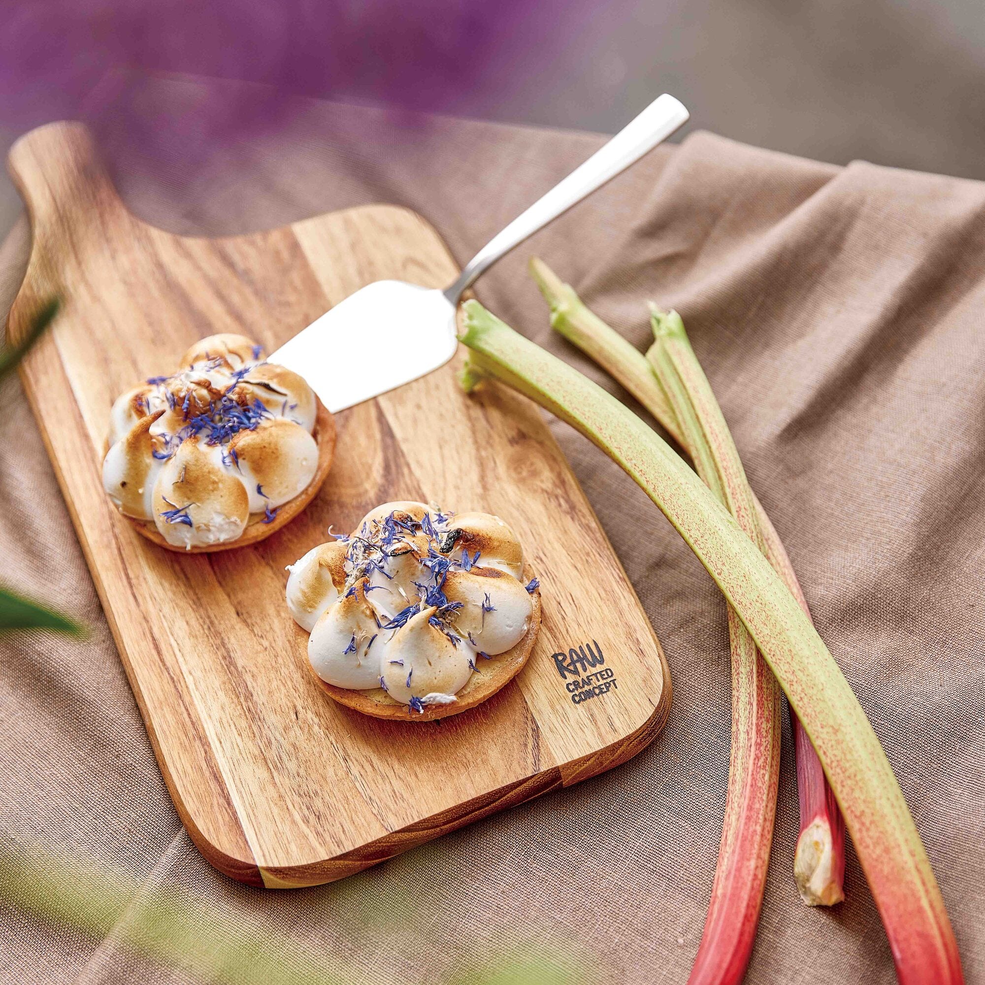 RAW Teak cutting board 37.5 cm | Natural