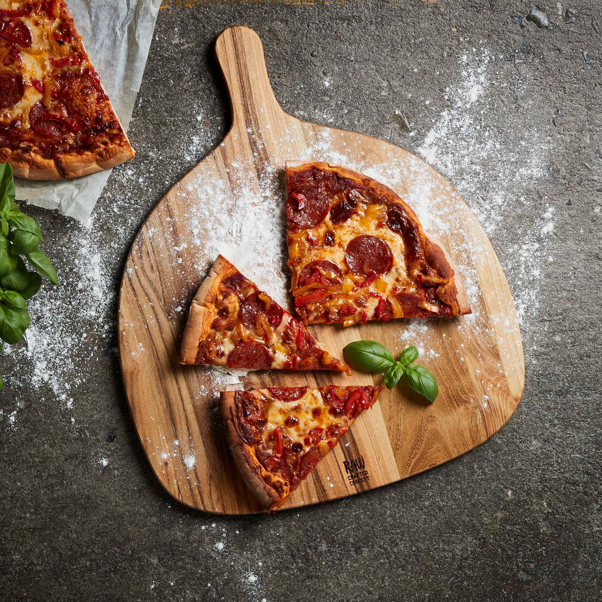 RAW Teak pizza board | Natural