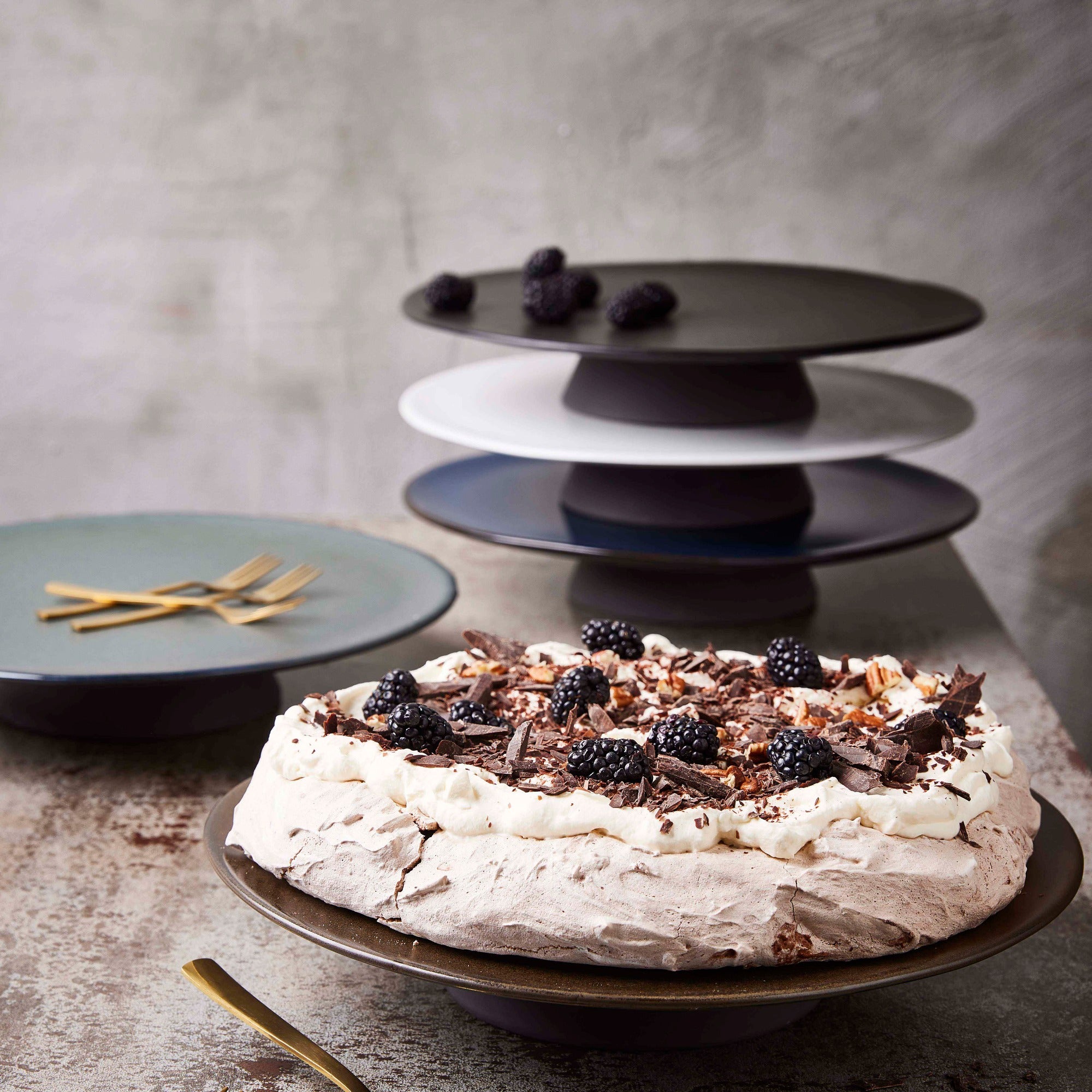 RAW cake stand | Titanium Black