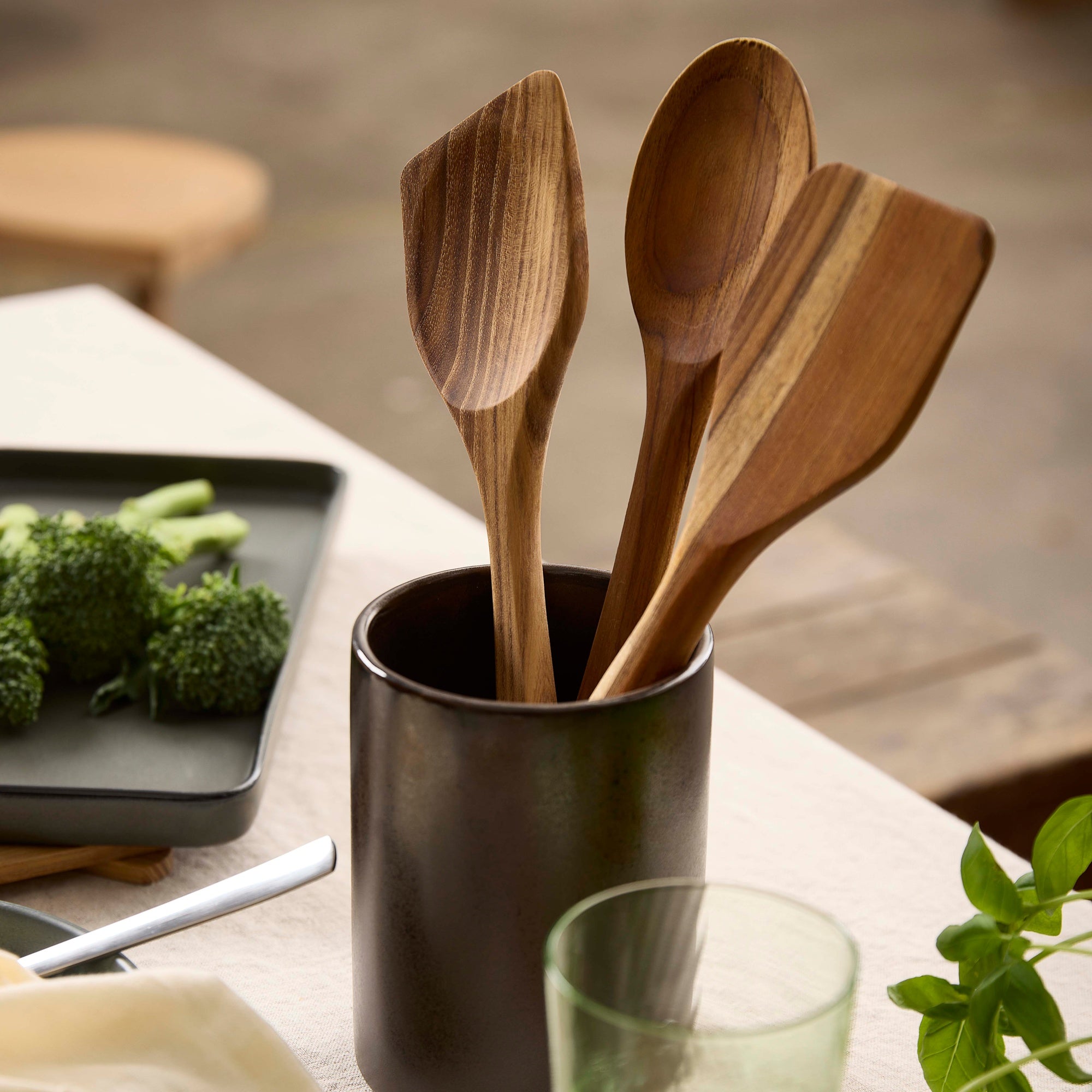 RAW Teak spatula with scoop | Natural