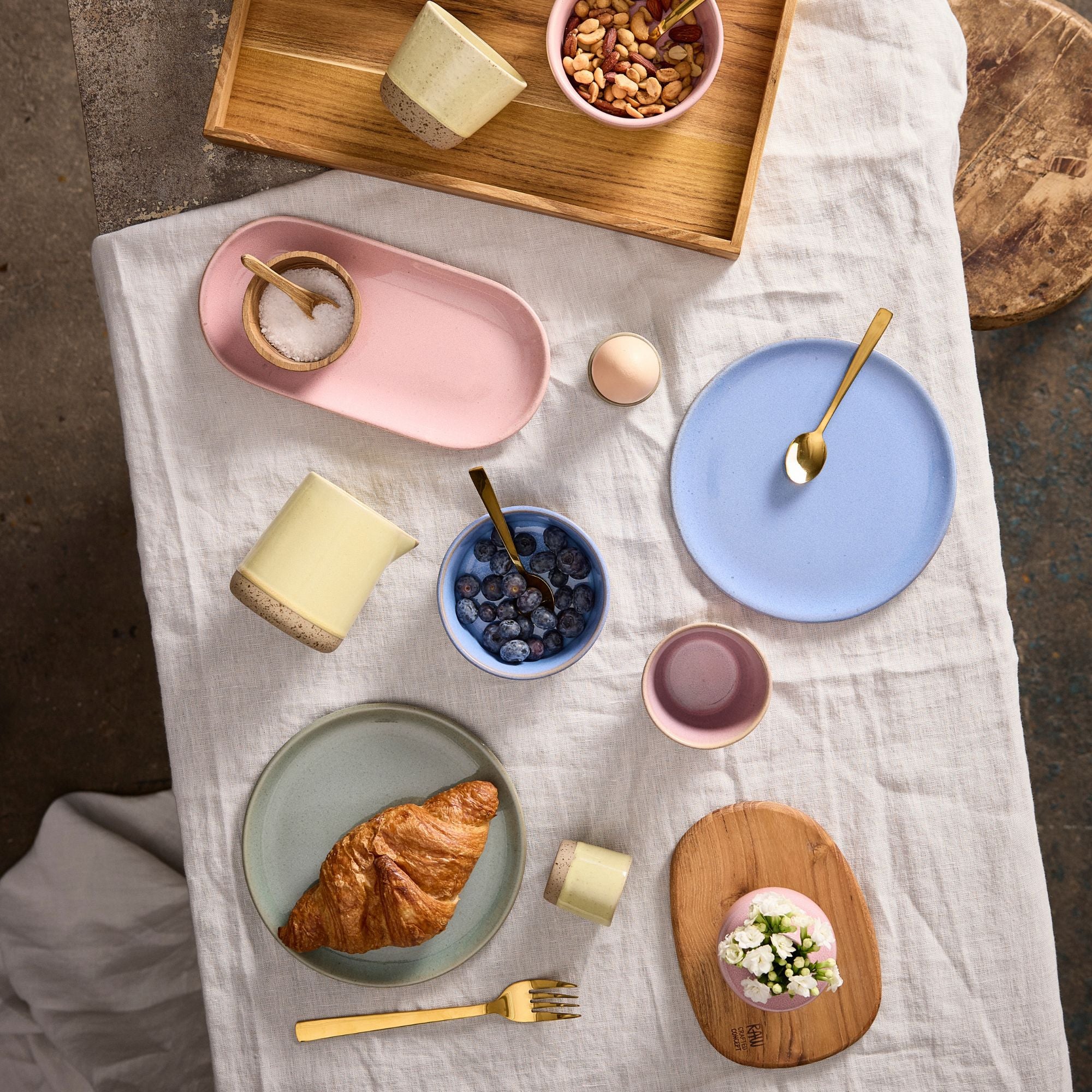 RAW Colour dessert plate | Blueish