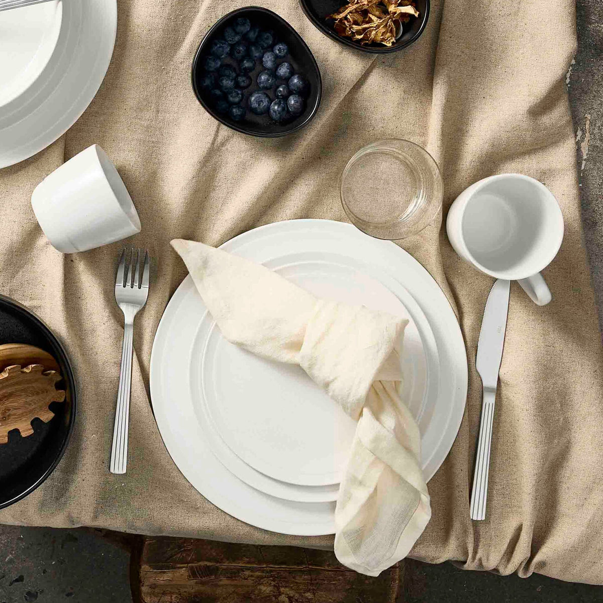 RAW Pure Porcelain dinner plate | White