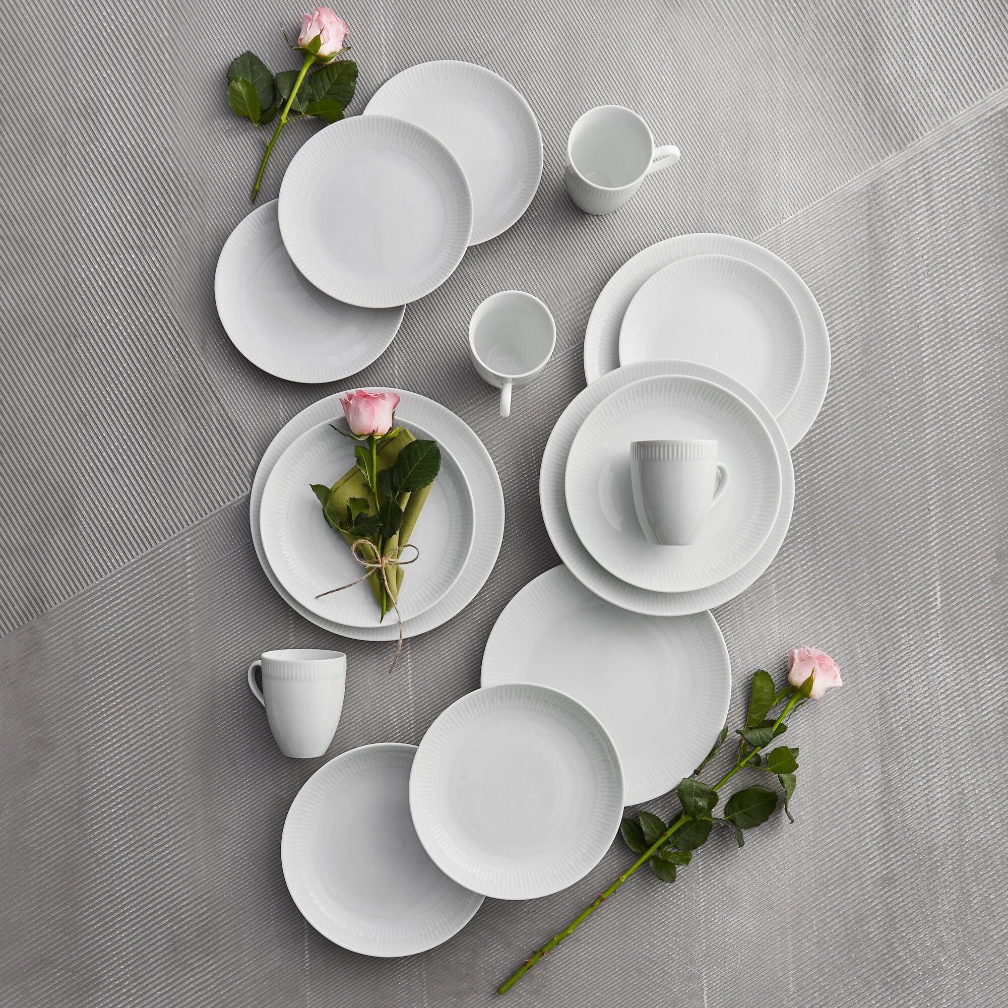 Relief dinner plate 4 pcs. | White