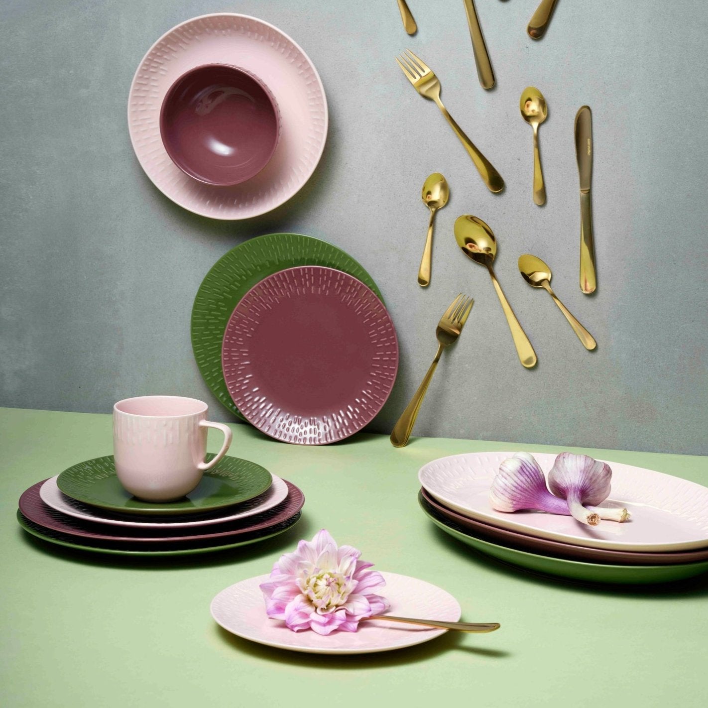 Confetti oval dish | Olive