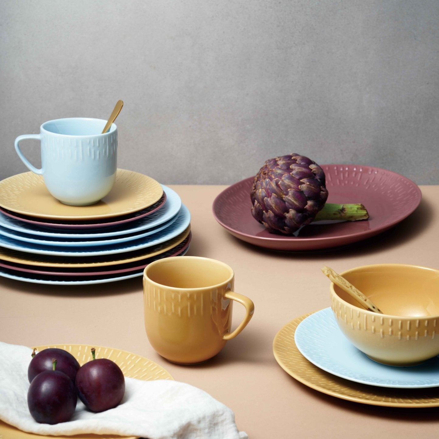 Confetti oval dish | Bordeaux