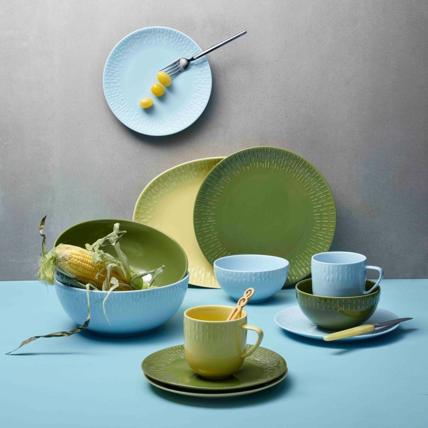 Confetti salad bowl | Aqua