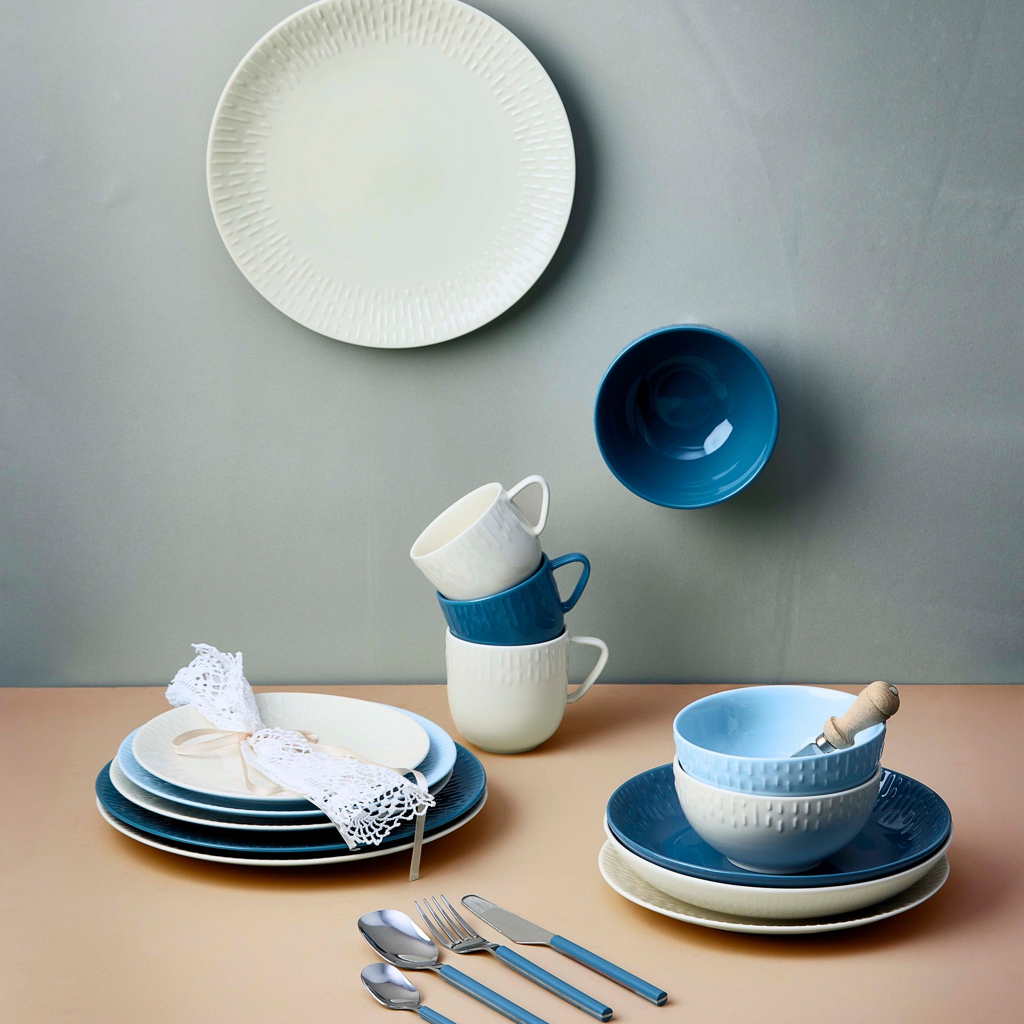 Confetti dinner plate | Vanilla