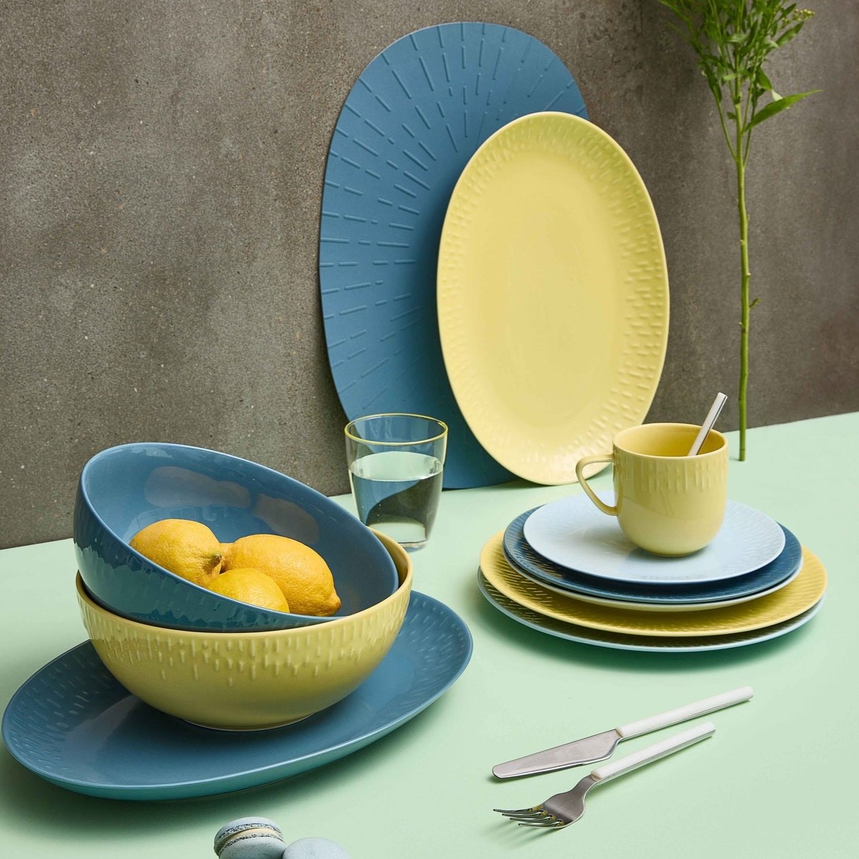 Confetti salad bowl | Lemon