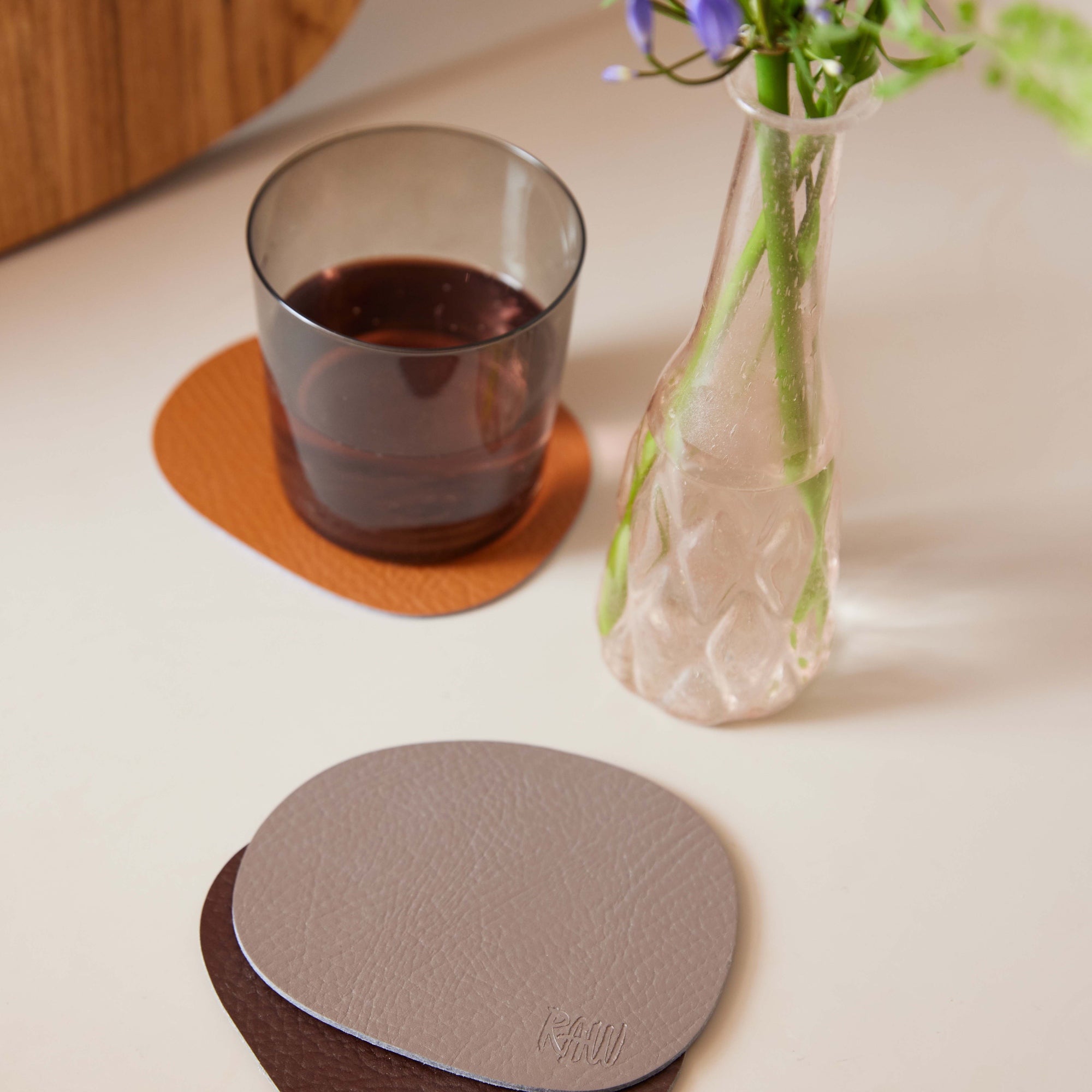 RAW Buffalo coasters 6 pcs. | Cinnamon Brown