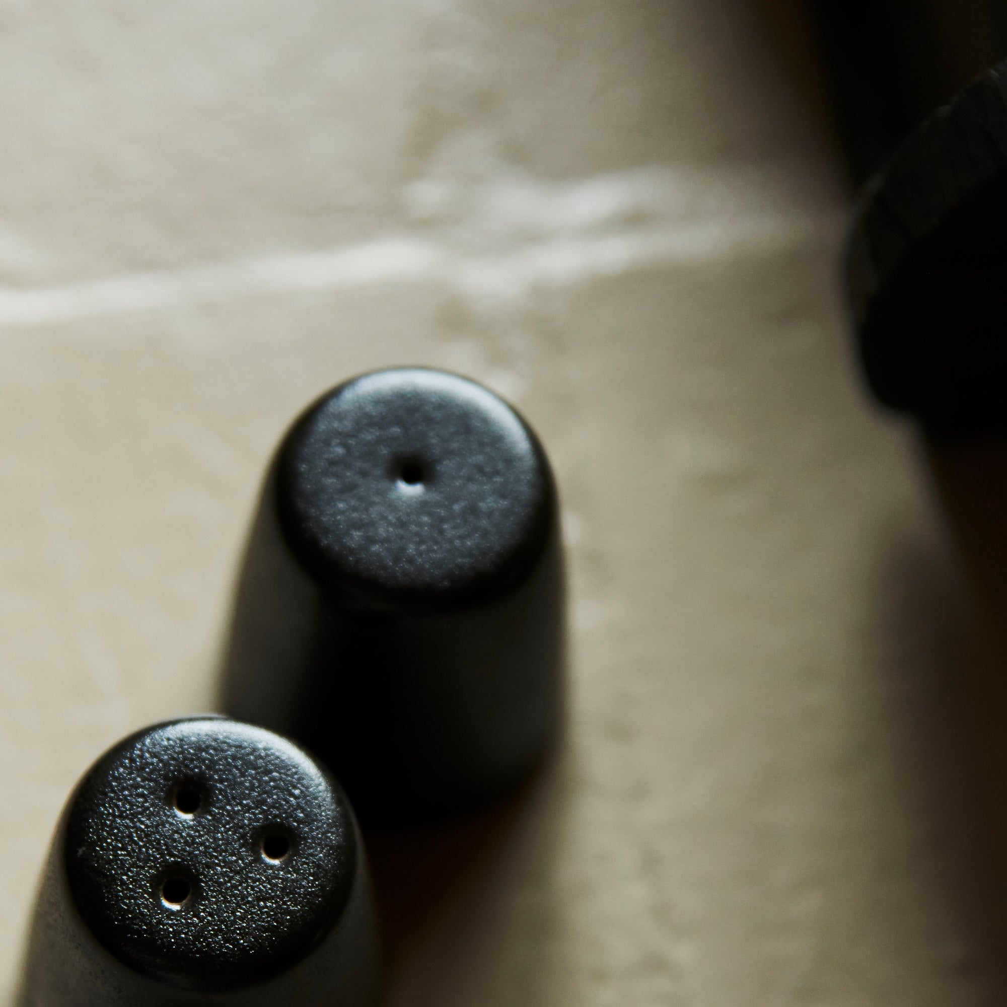 RAW salt and pepper set 2 pieces | Titanium Black