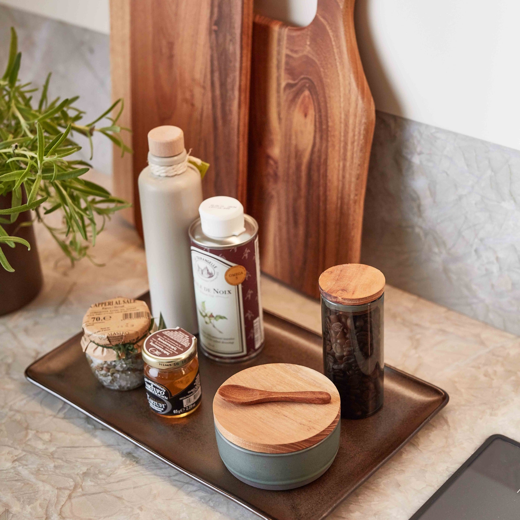 RAW Teak cutting board 32 x 22 cm | Natural