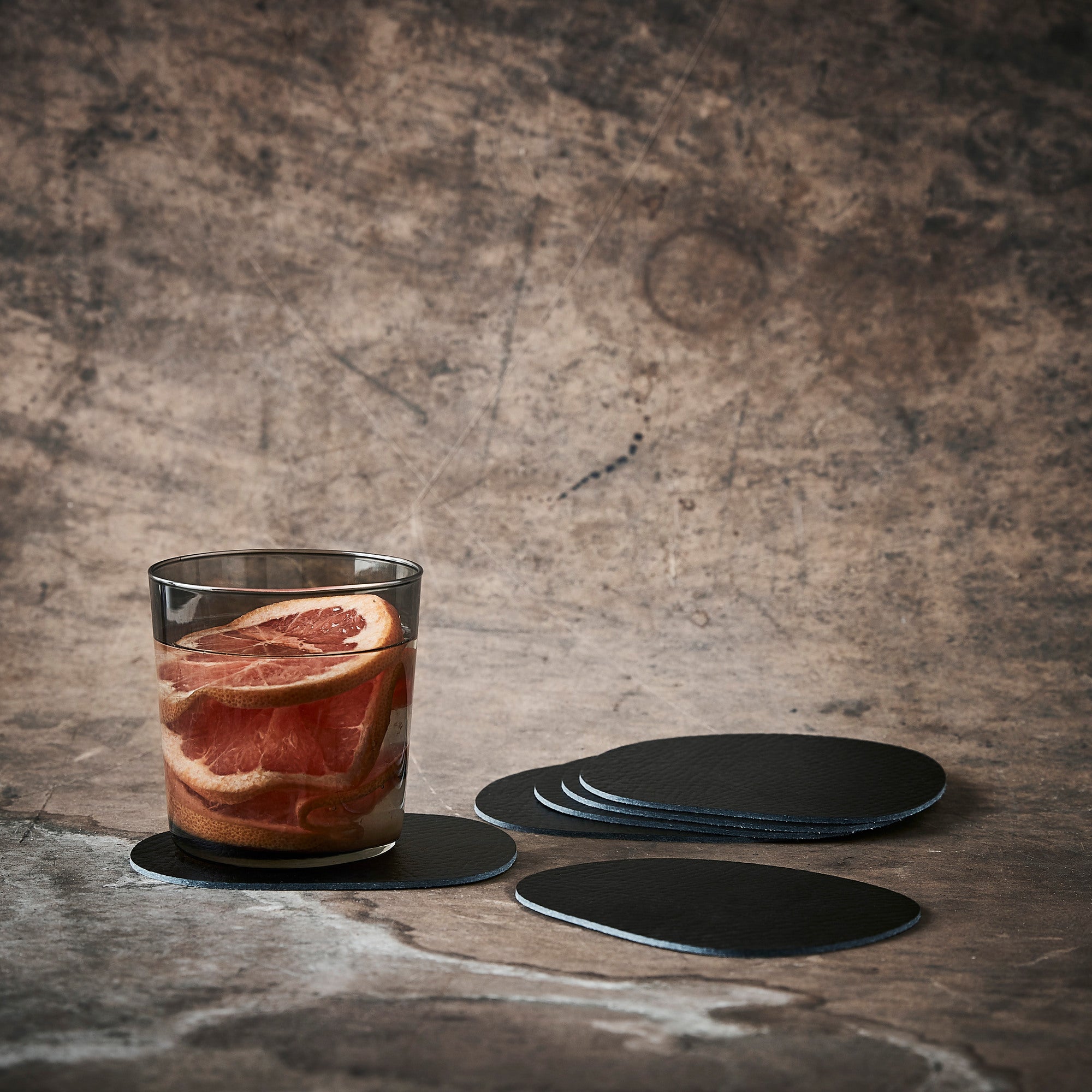 RAW Buffalo coasters 6 pcs. | Black