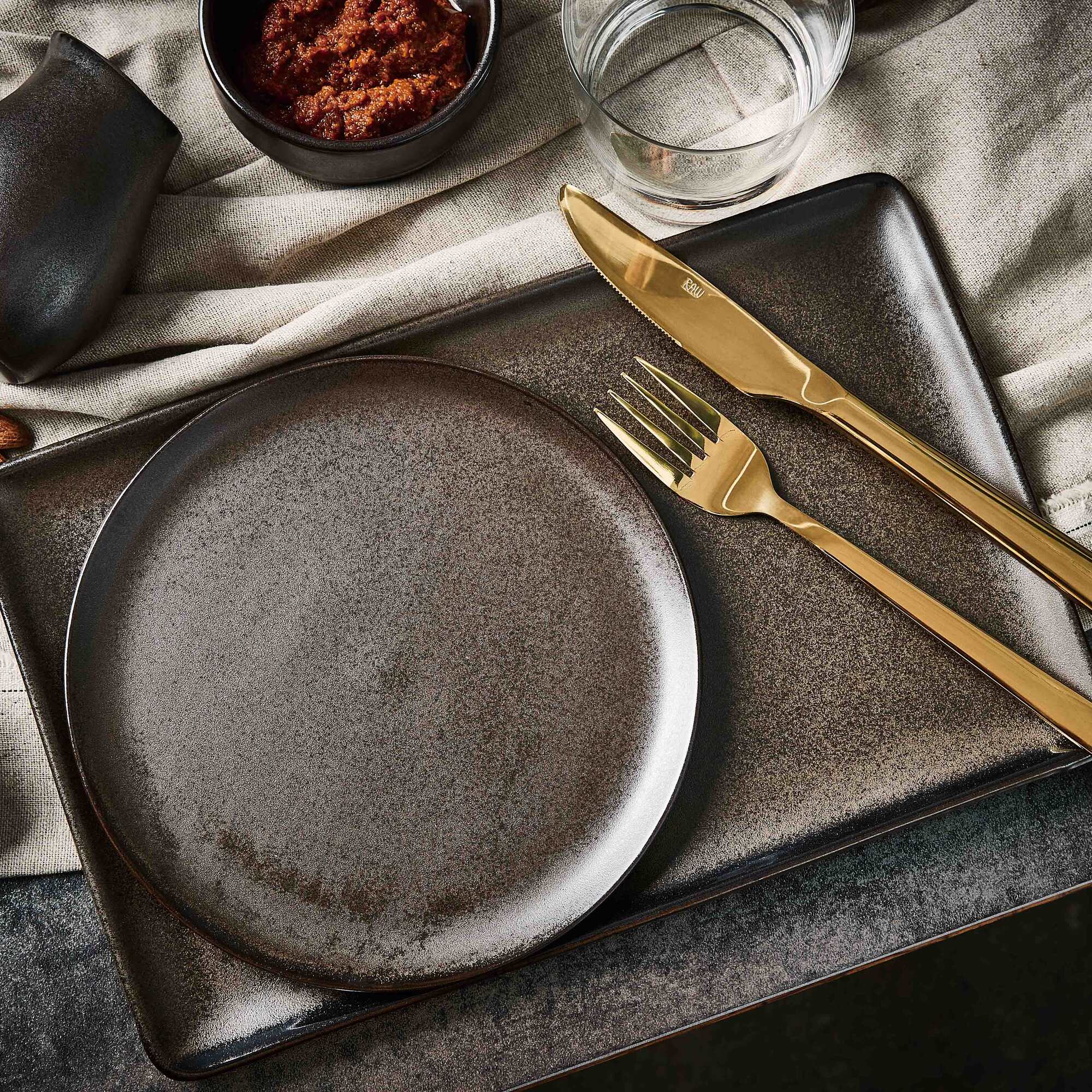 RAW rectangular dinner plate | Metallic Brown