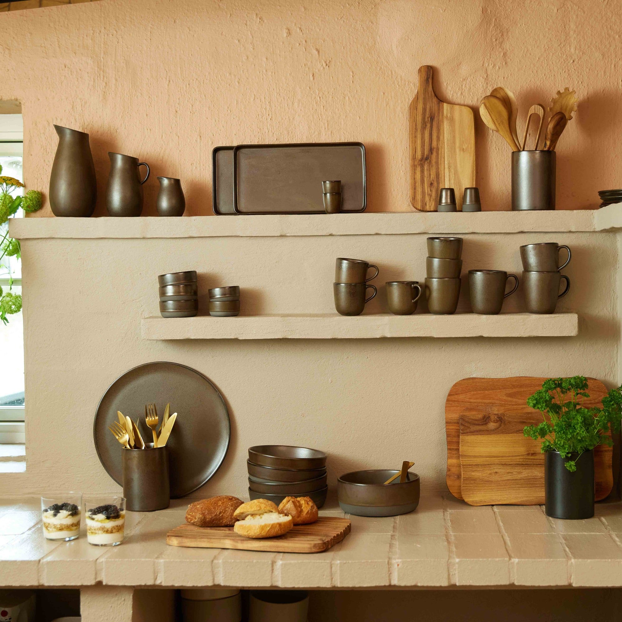 RAW Teak cutting board 40 cm | Natural