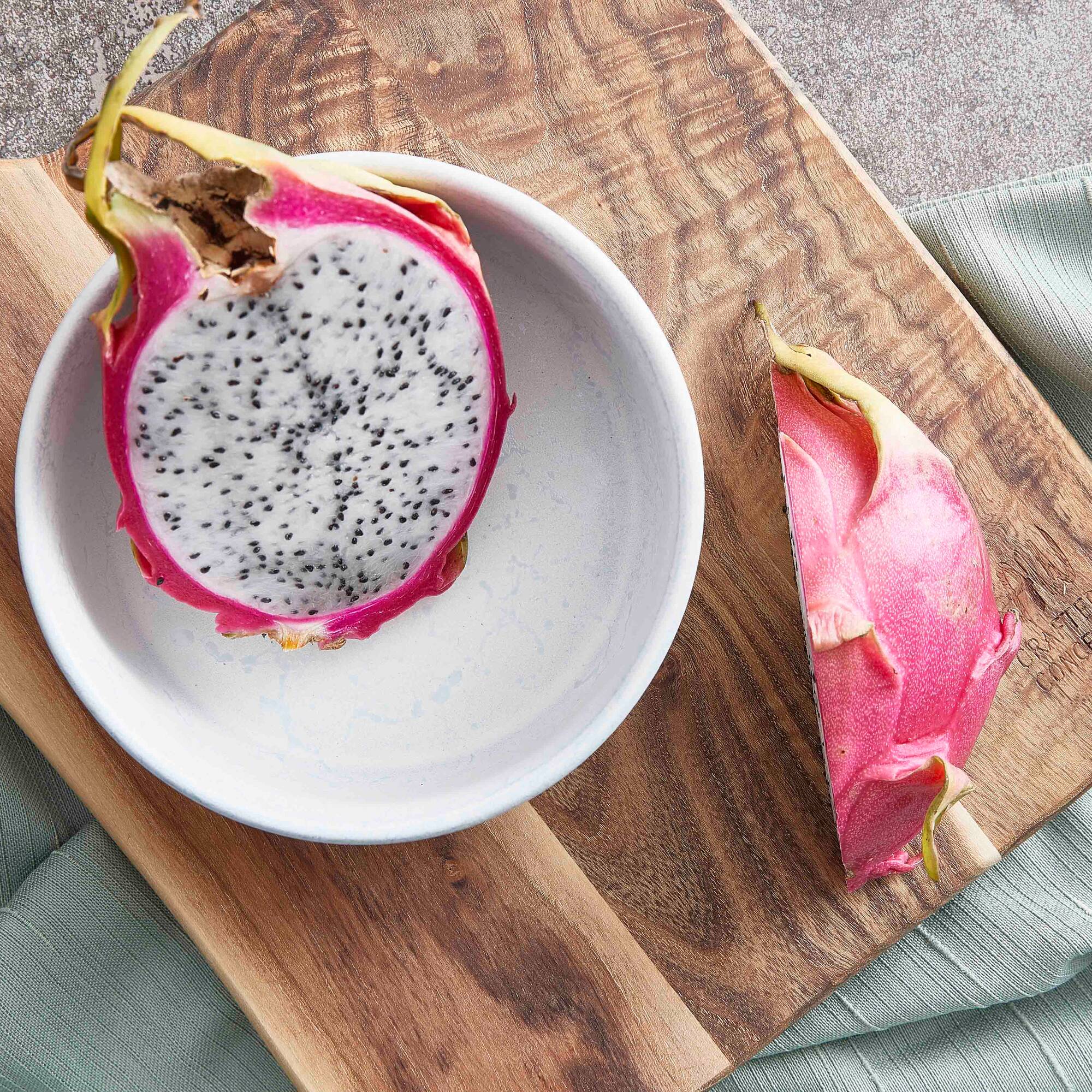 RAW Teak cutting board 32 x 22 cm | Natural