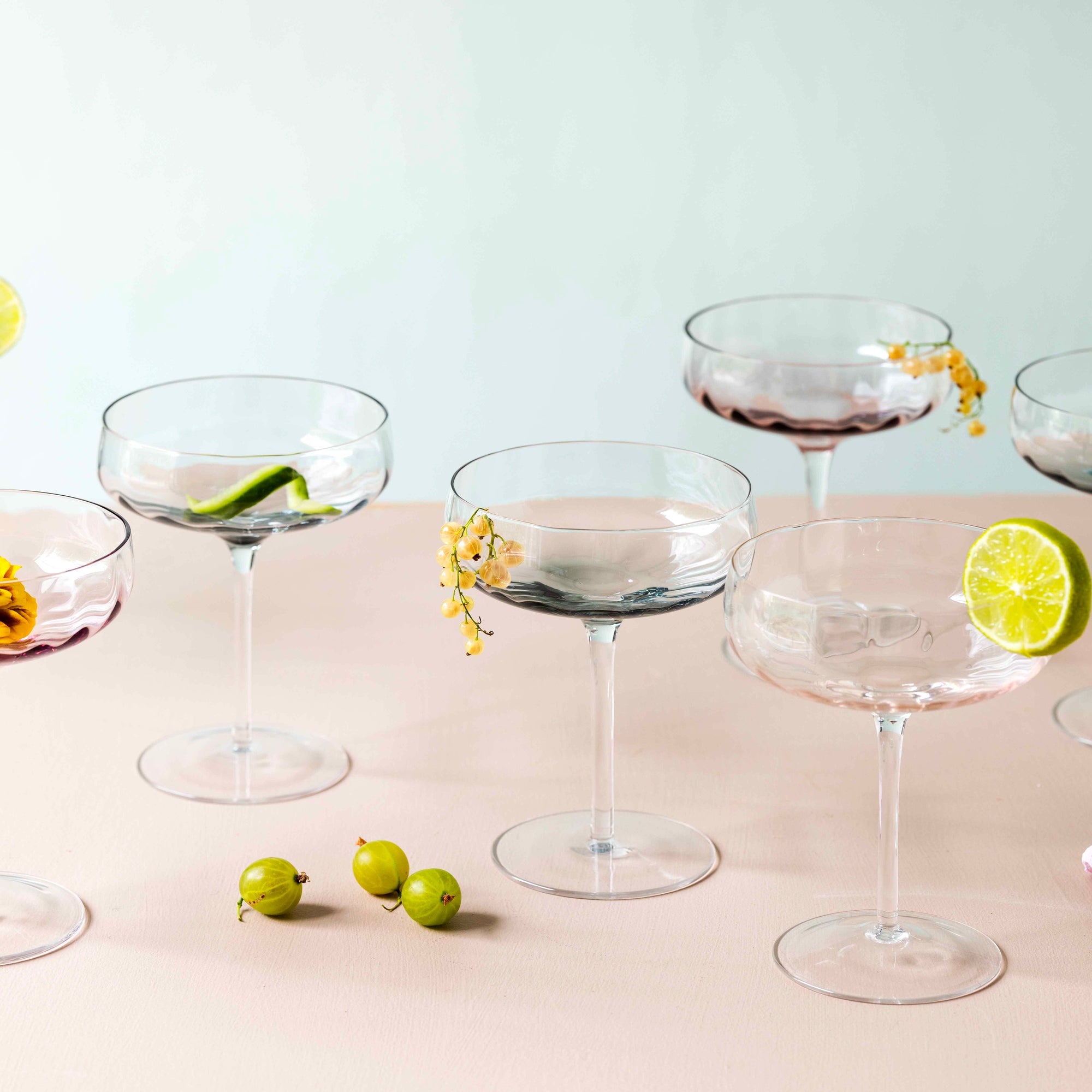 SØHOLM Sonja champagne bowl | Raspberry Red