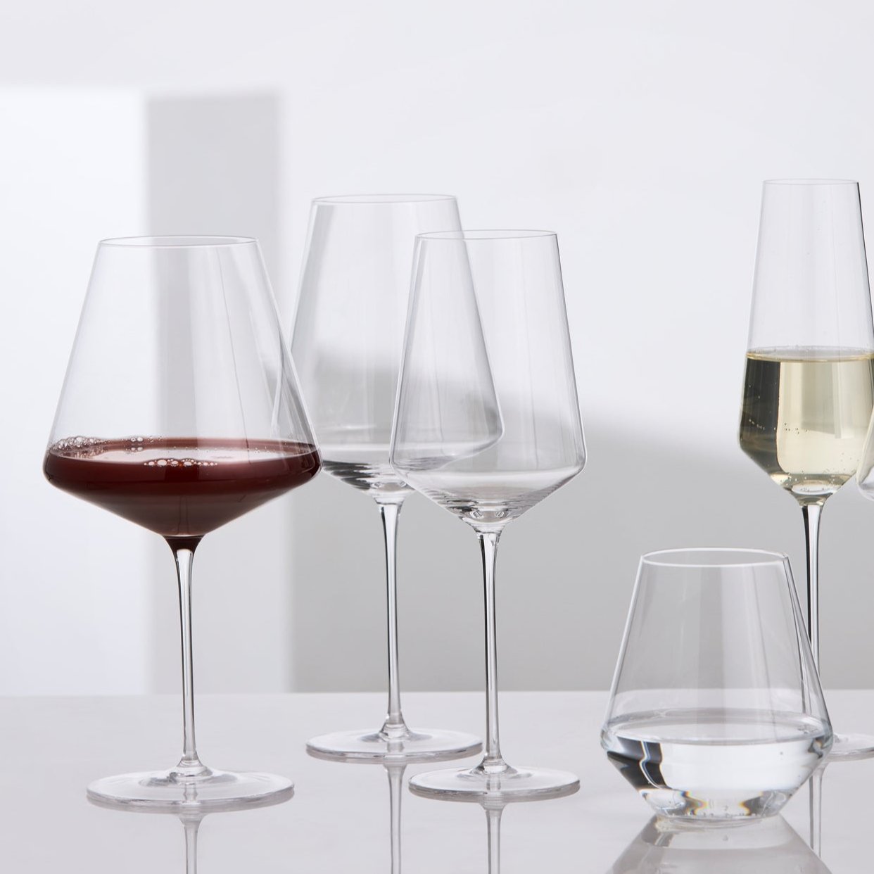 Ultima white wine glass 2 pcs. | Clear