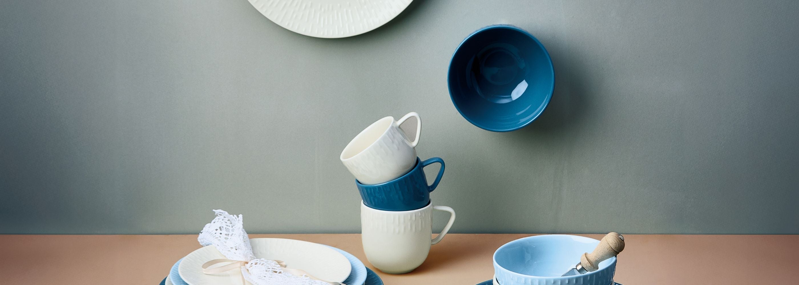 LIFE IN COLOUR Confetti tableware