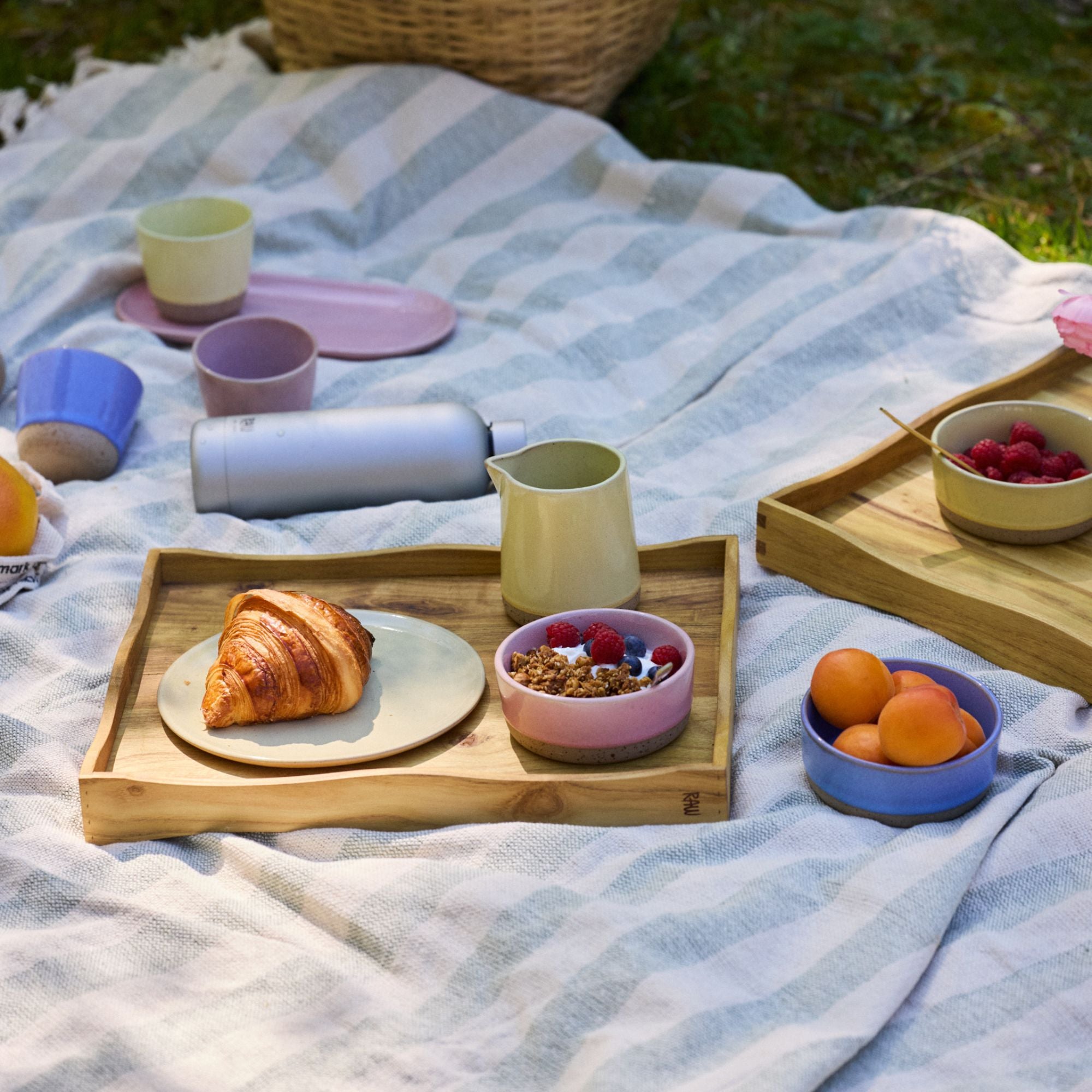 RAW Teak tray 38 cm | Natural