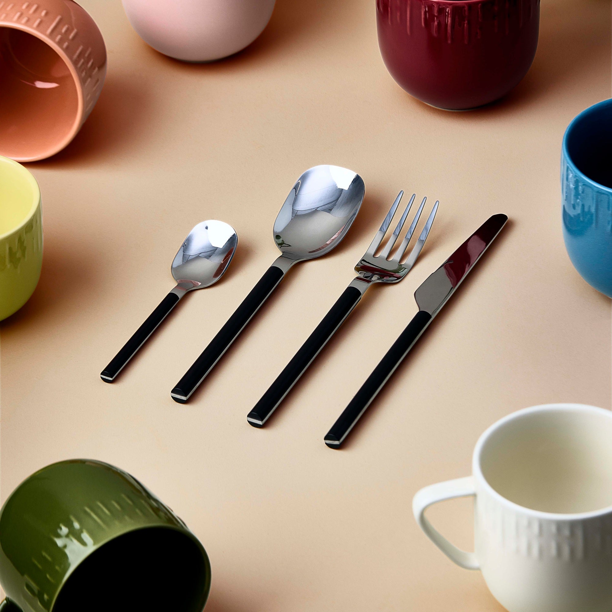 Conteffi 16 piece cutlery | Pepper