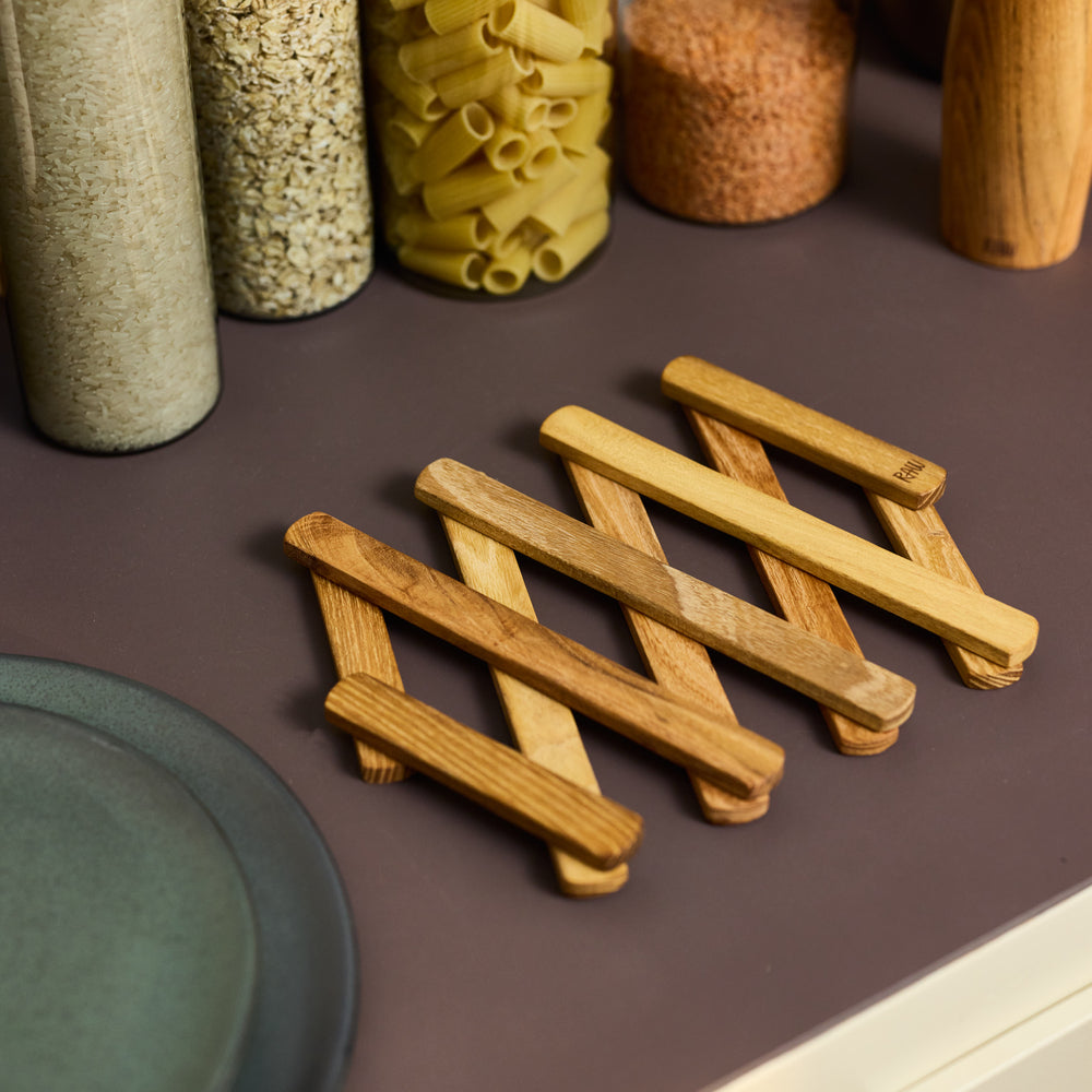 RAW Teak adjustable trivet | Natural