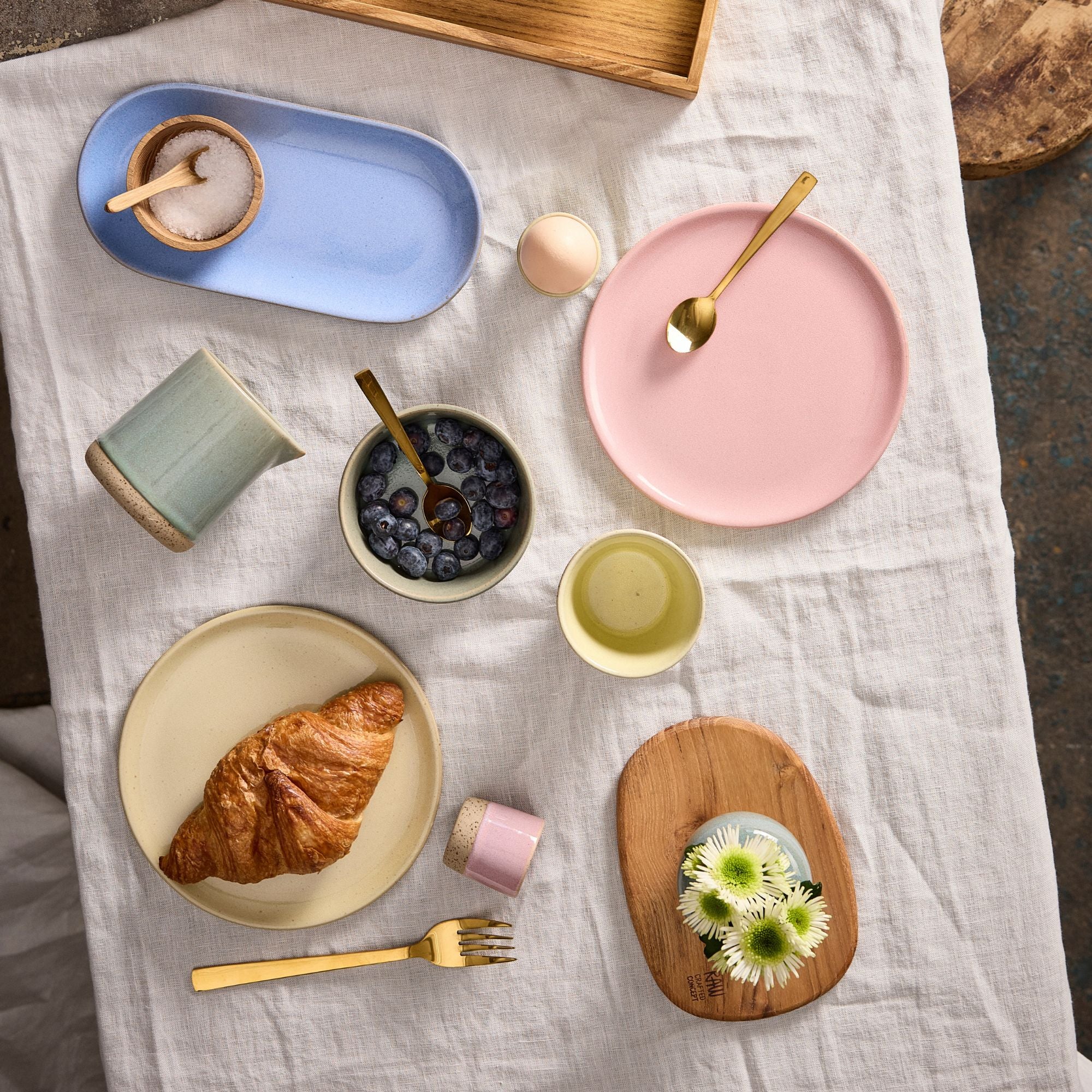 RAW Colour oval plate | Blueish