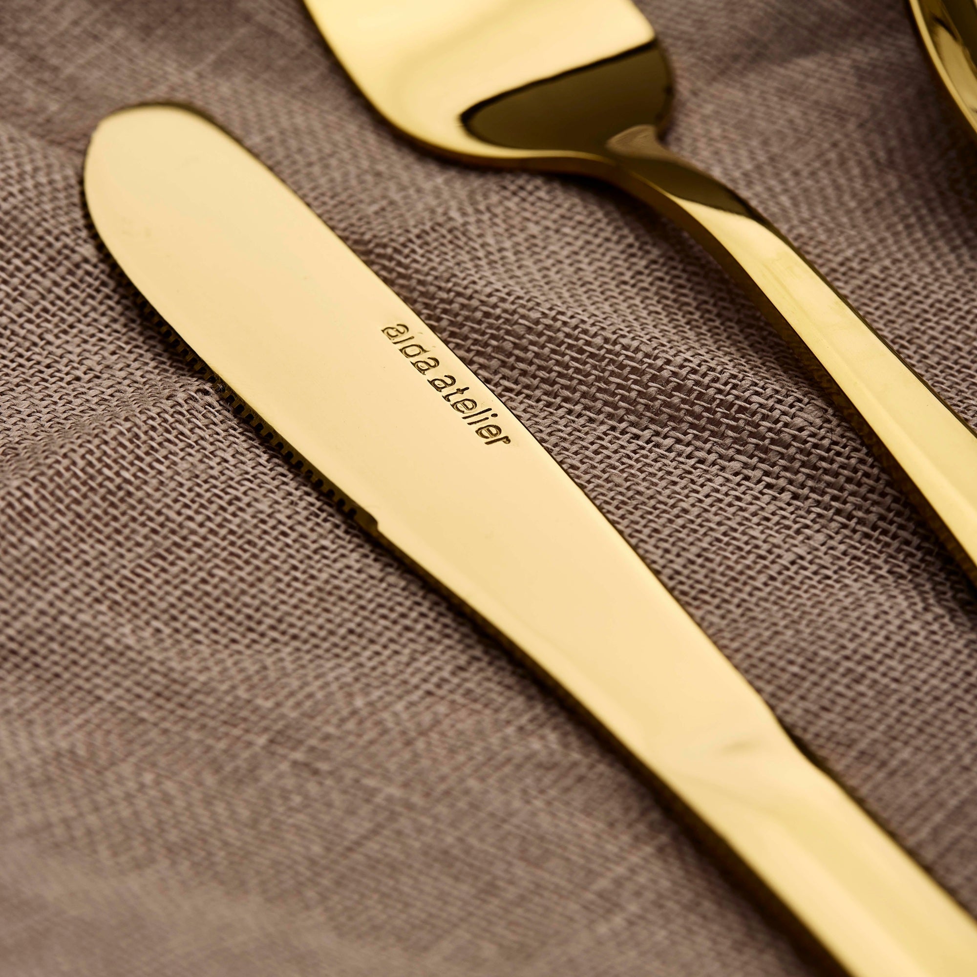 Atelier 16-piece cutlery set | Gold