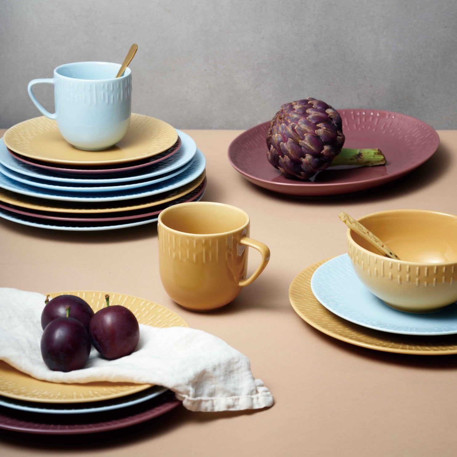 Confetti dinner plate | Aqua