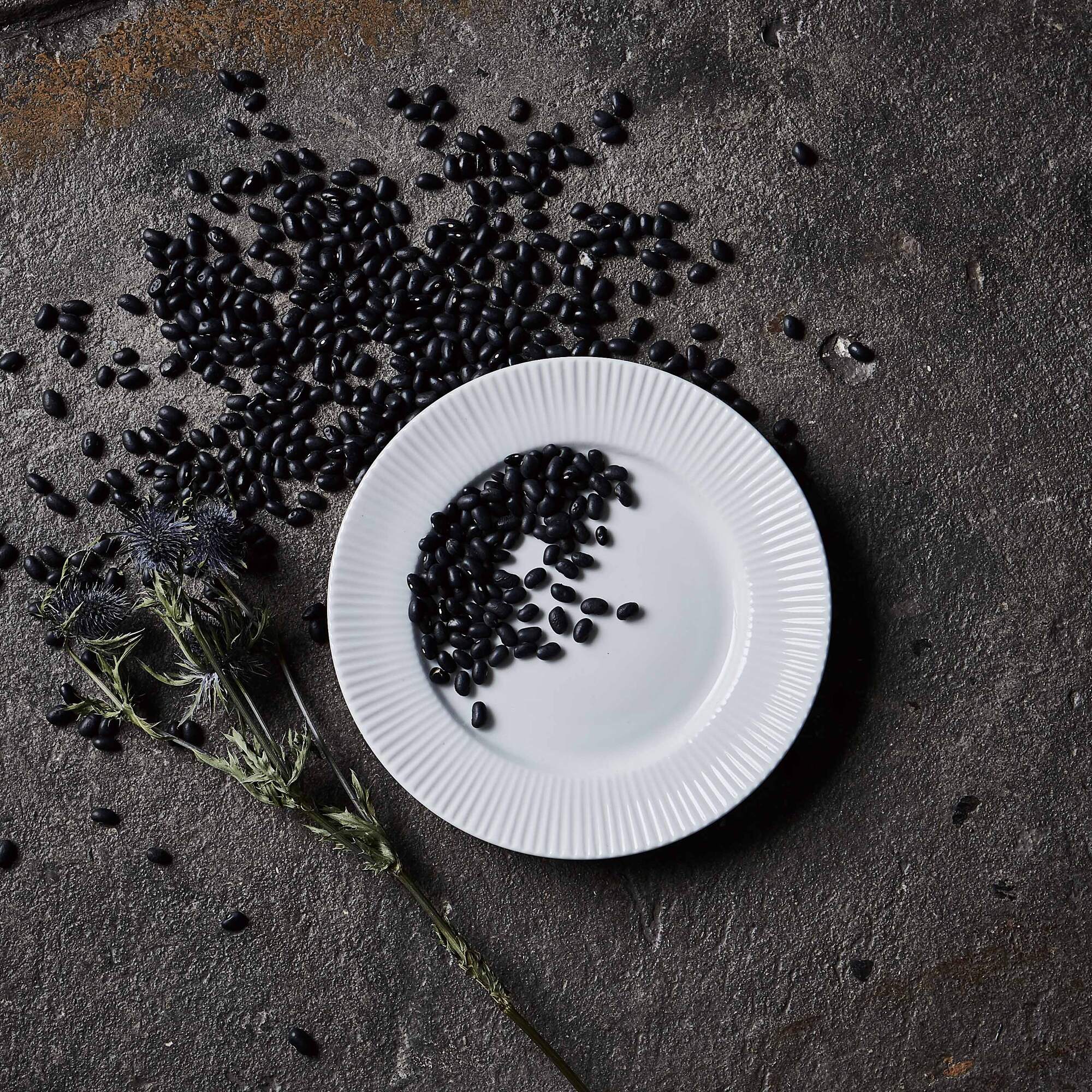Groovy porcelain dessert plate | White