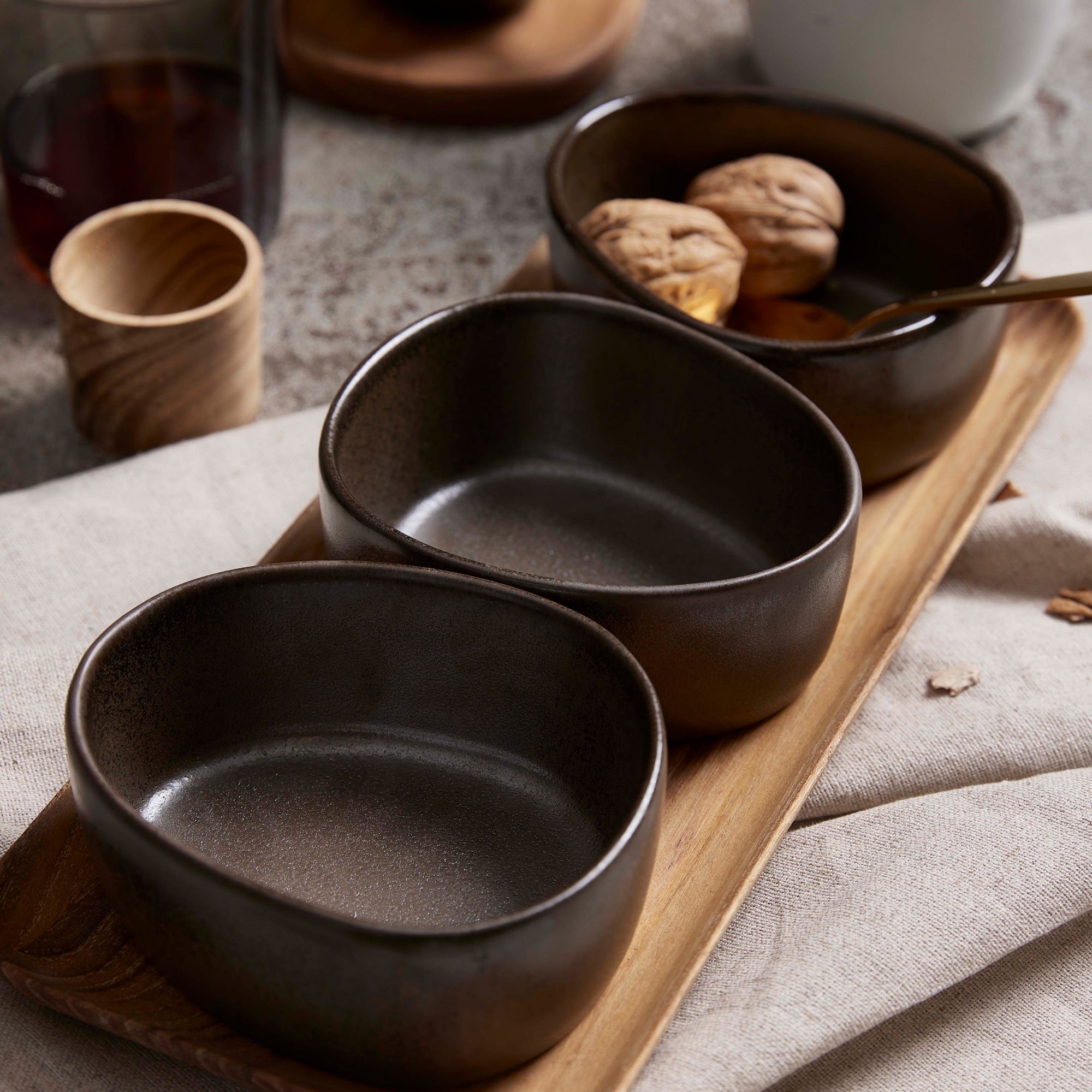 RAW Organic bowls on teak board | Metallic Brown
