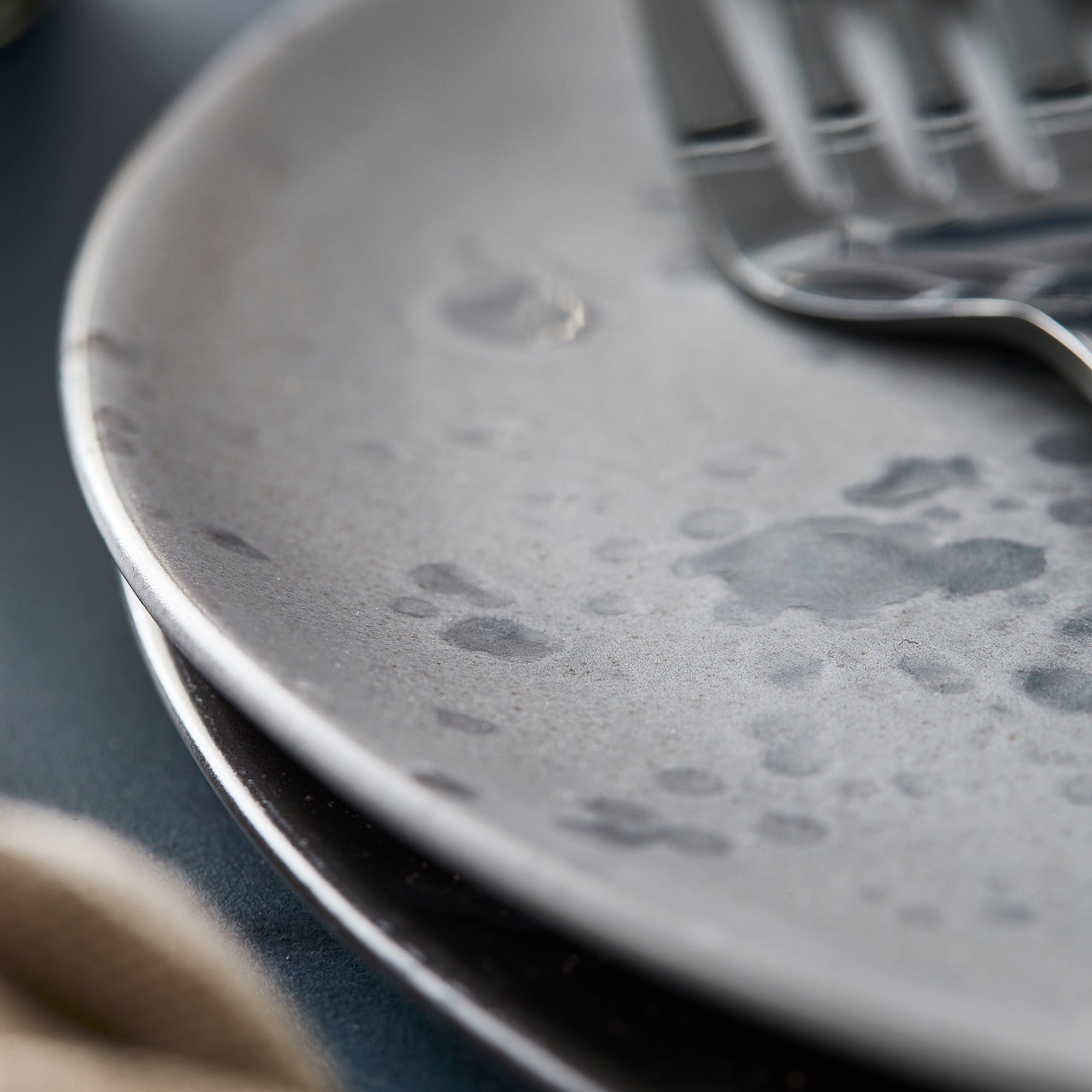 RAW dinner plate | Nordic Black