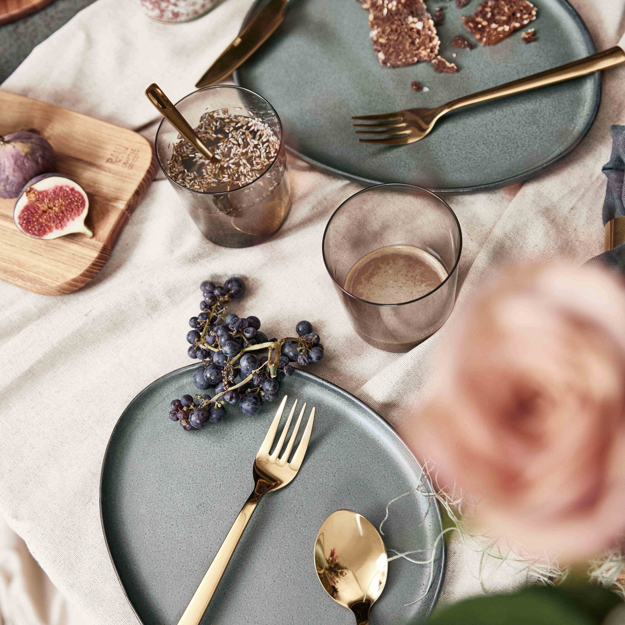RAW Organic dinner plate | Northern Green