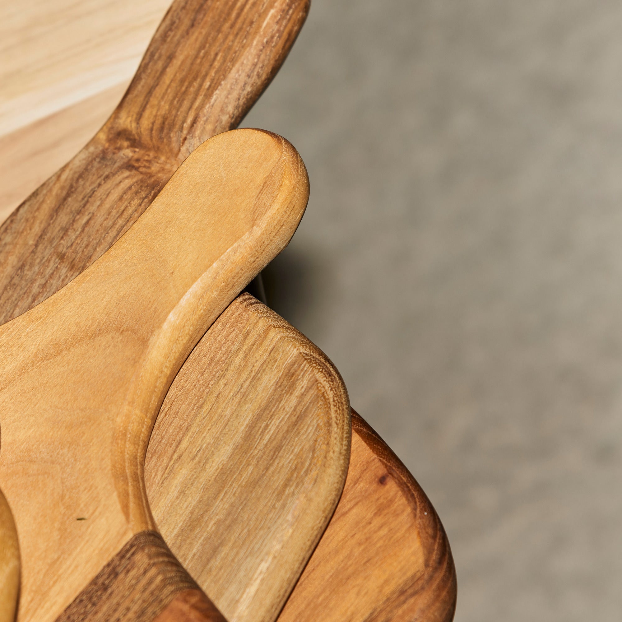 RAW Teak cutting board 43 cm | Natural